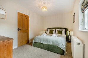 Iron/ironing board, free WiFi, bed sheets - 2 Bed in Holkham (oc-c34779) (Holkham)