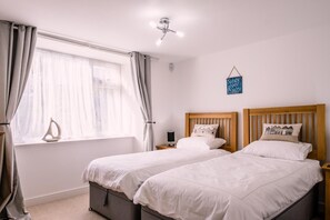 Reisekinderbett, kostenloses WLAN, Bettwäsche