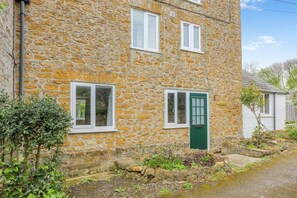 Exterior - 2 Bed in Chideock (oc-c36616) (Chideock)