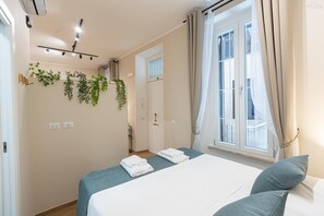 Bügeleisen/Bügelbrett, Internetzugang, Bettwäsche