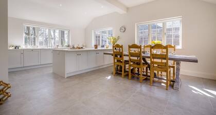 3 Bed in Berwick St. John (oc-k36615)