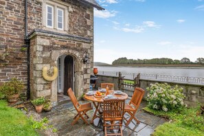 Outdoor dining - 2 Bed in St. Mellion (oc-q36012) (Landulph)