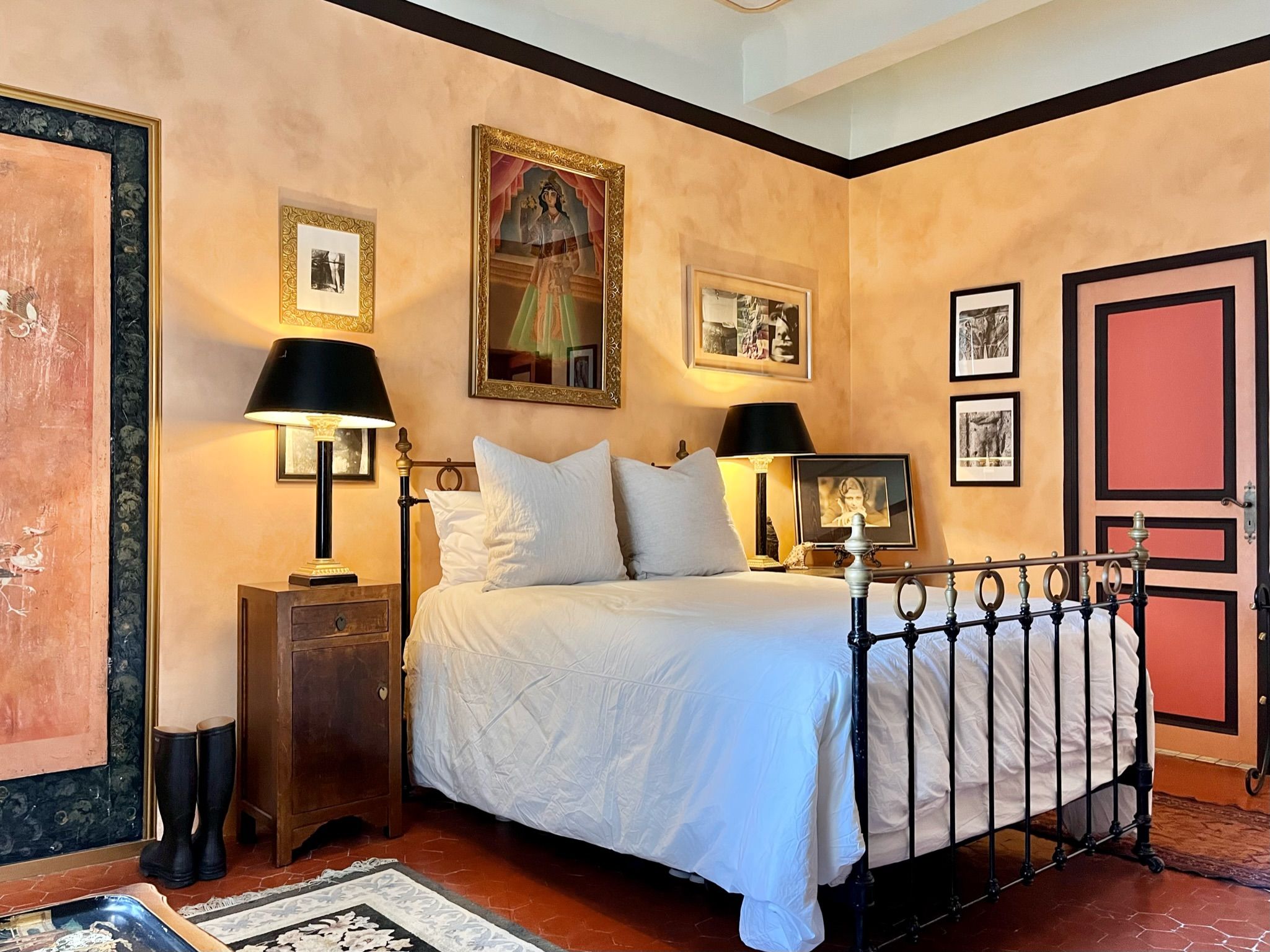 Superior Suite, Courtyard View