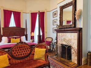 Room - The Empress Hotel | Hornibrook Suite | King Suite (Little Rock)