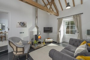TV, fireplace - 1 Bed in Lowick (oc-coq44) (Hetton Steads)