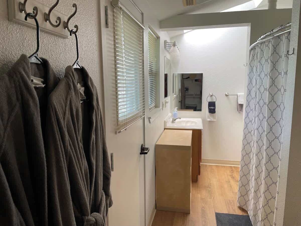 Shower, hair dryer, shampoo