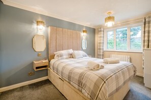 Bügeleisen/Bügelbrett, Reisekinderbett, kostenloses WLAN, Bettwäsche