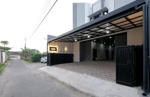 Exterior - Easy Stay Co Living By ARBA (Sleman)