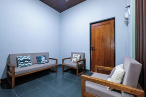 Reception - Easy Stay Co Living By ARBA (Sleman)
