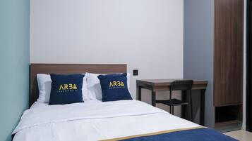 Free WiFi, bed sheets