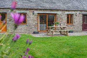 Outdoor dining - 2 Bed in St. Ervan (oc-s36909) (Saint Ervan)