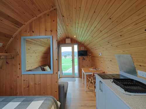 1 Bed in Tyn-y-Groes (oc-g36302)