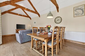 Dining - 2 Bed in St. Ervan (oc-l36910) (Saint Ervan)
