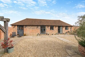 Exterior - 1 Bed in Peasmarsh (oc-staohf) (Peasmarsh)