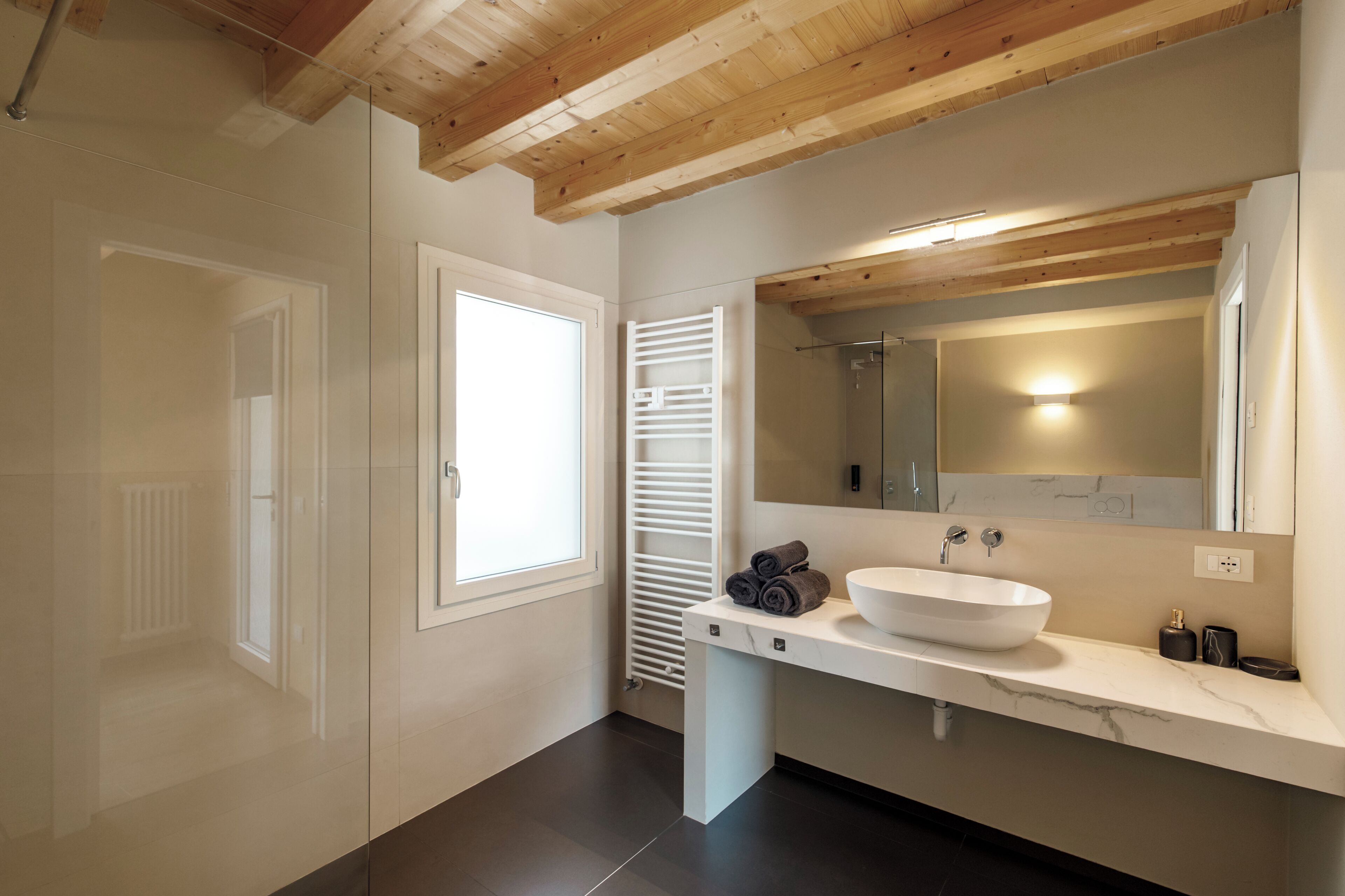 Kamar Comfort, pemandangan gunung | Kamar mandi