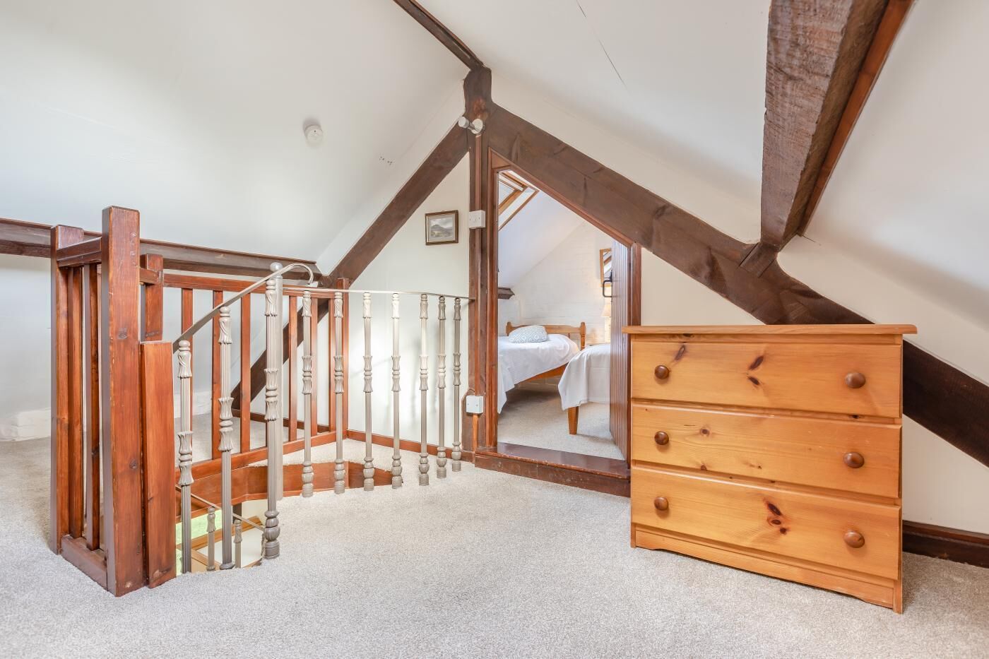 2 bedrooms, iron/ironing board, WiFi (free), bed sheets