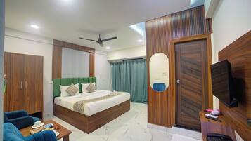 In-room safe, desk, laptop workspace, iron/ironing board