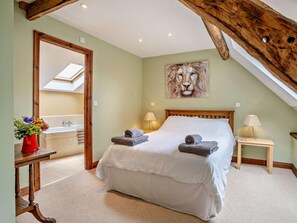 WiFi (free), bed sheets - 2 Bed in Brecon (oc-44179) (Llanfihangel Nant Bran)