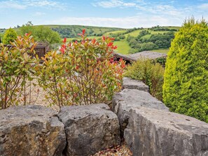 Property grounds - 4 Bed in Brecon (oc-43212) (Llanfihangel Nant Bran)