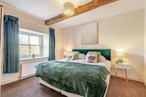 Travel cot, free WiFi, bed sheets - 4 Bed in Borrowby (oc-o36892) (Borrowby)