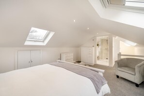 Free WiFi, bed sheets - 1 Bed in Bath (oc-k37860) (Bath)