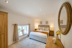 Iron/ironing board, travel cot, free WiFi, bed sheets - 2 Bed in Parracombe (oc-l36007) (Trentishoe)