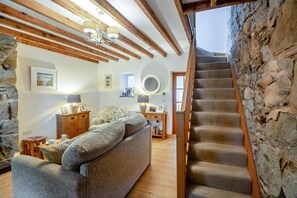 Interior - 2 Bed in Llanystumdwy (oc-g38228) (Llanystumdwy)