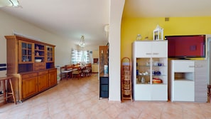 Interior - Spiaggia Apartment by Booking Lake Garda (Manerba del Garda)