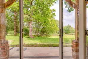 Interior - 2 Bed in Waldron (oc-v33536) (Foxhunt Green)