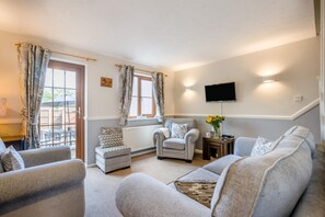 TV - 2 Bed in Wangford (oc-h36934) (Wangford)