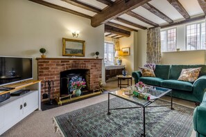 TV - 2 Bed in Ludlow (oc-78885) (Ludlow)