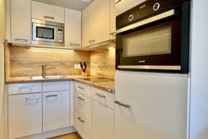 Apartment | Private kitchen - Ferienwohnung in Sellin (Sellin)