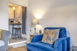 TV, fireplace - 1 Bed in Crich (oc-h37533) (Crich)