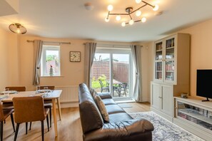 TV - 2 Bed in Seahouses (oc-s34710) (Seahouses)