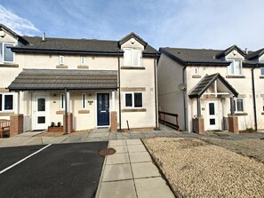Exterior - 2 Bed in Seahouses (oc-s34710) (Seahouses)