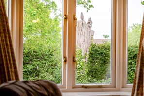 Interior - 2 Bed in Ventnor (oc-77224) (Godshill)