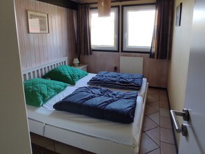 Room - Vrbo Property (Butjadingen)