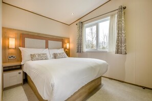 Iron/ironing board, travel cot, free WiFi, bed sheets - 3 Bed in Liskeard (oc-w37534) (Doublebois)