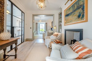 TV, fireplace - 3 Bed in Mumbles (oc-t39071) (The Mumbles)