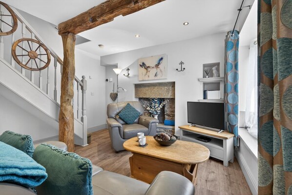 TV - 2 Bed in Hawes (oc-c38234) (Hawes)