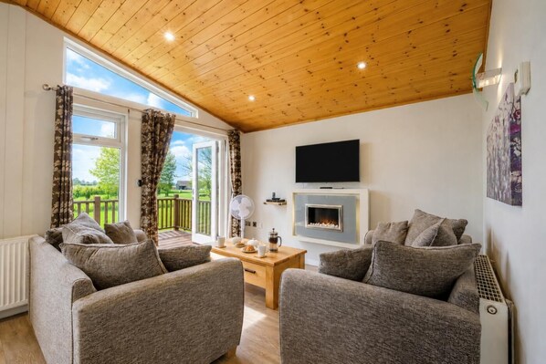 TV - 1 Bed in Athelington (oc-w35077) (Athelington)