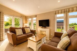 TV - 1 Bed in Athelington (oc-r35078) (Athelington)
