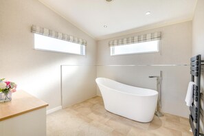 Bathroom - 1 Bed in Athelington (oc-r35078) (Athelington)