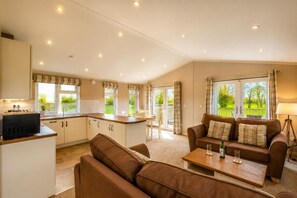 TV - 1 Bed in Athelington (oc-r35078) (Athelington)