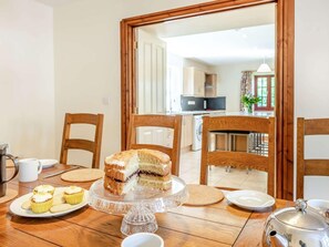 Dining - 5 Bed in Llandovery (oc-bn209) (Llanfair-ar-y-Bryn)