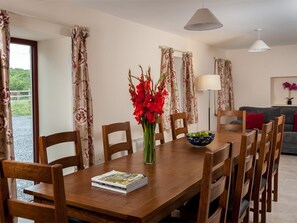 Dining - 4 Bed in Llandovery (oc-bn208) (Llanfair-ar-y-Bryn)
