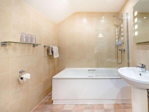 Bathroom - 3 Bed in Llandovery (oc-bn287) (Llanfair-ar-y-Bryn)