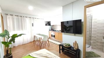 Apartment, City View | Living area