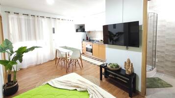 Apartment, City View | Living area