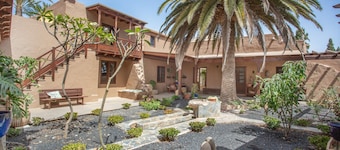 Vacation Home 'Casa Miranda - 2' with Mountain View, Shared Terrace and Wi-Fi